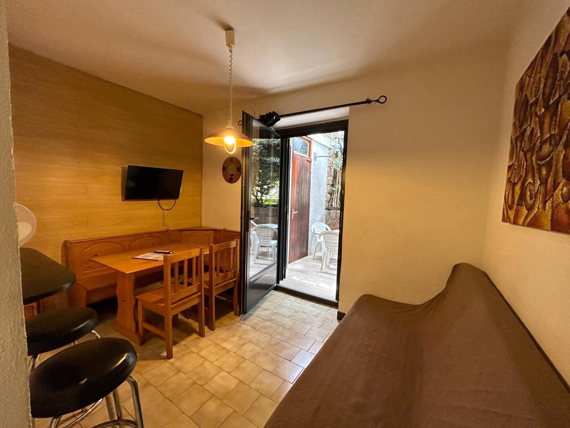 Le Bon Accueil 2* Porto (Corsica)