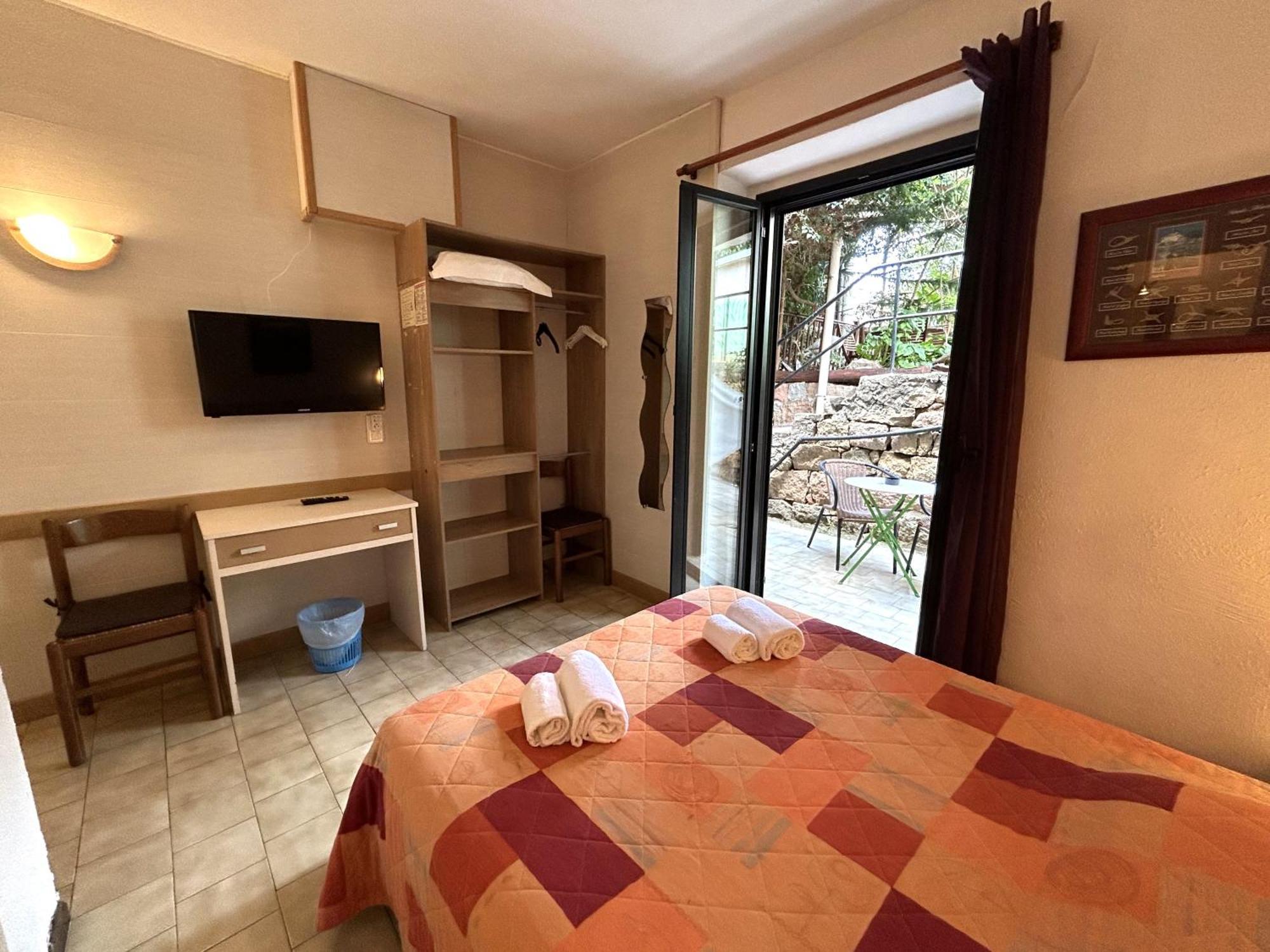 Hotel Le Bon Accueil Porto (Corsica)